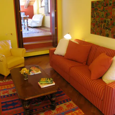 Casa di campagna Casamariuccia Massino Visconti