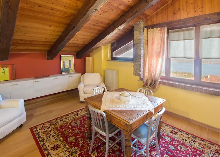 Casamariuccia Casa rural Massino Visconti