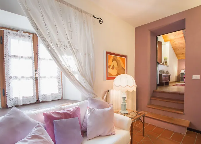 Casamariuccia Casa rural Massino Visconti